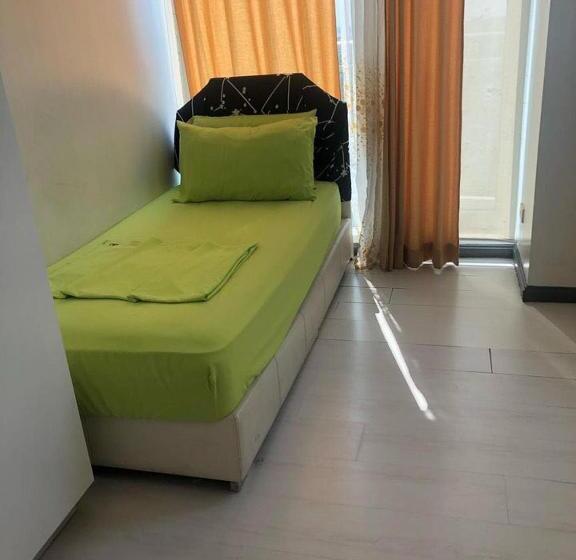 هتل Azure Urban Resort Residences