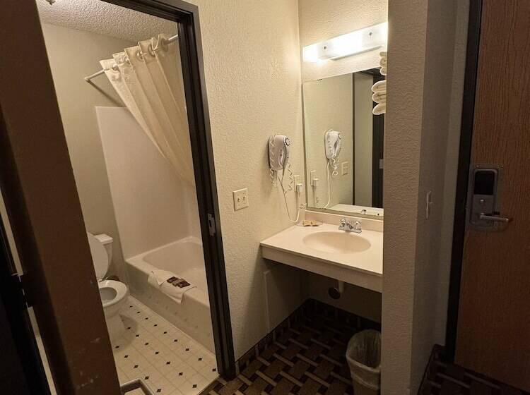 בית מלון כפרי Crossroads