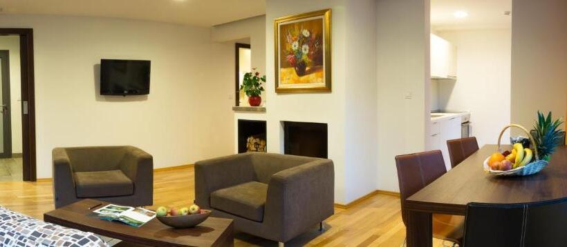 هتل Rimske Terme Resort Vila Sisi