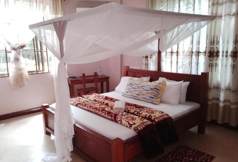 בית מלון כפרי Upendo Manyara Safari Lodge