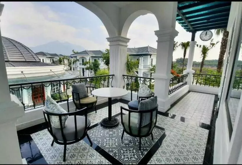 هتل Vườn Vua Resort & Villas