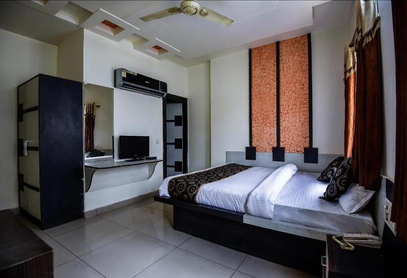 Oyo Flagship Hotel Alpine Inn