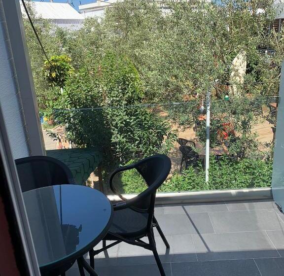 Majatalo Oxhaku Guest House