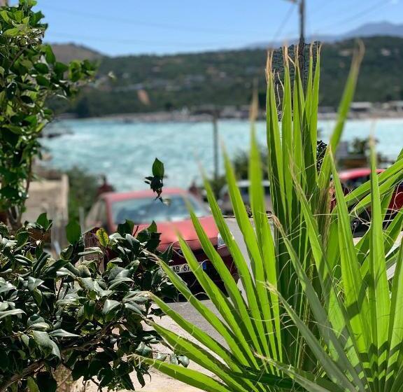 Majatalo Oxhaku Guest House