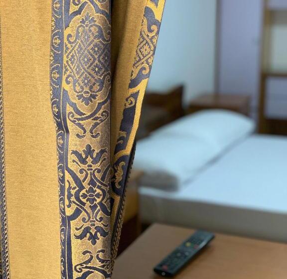 Majatalo Oxhaku Guest House