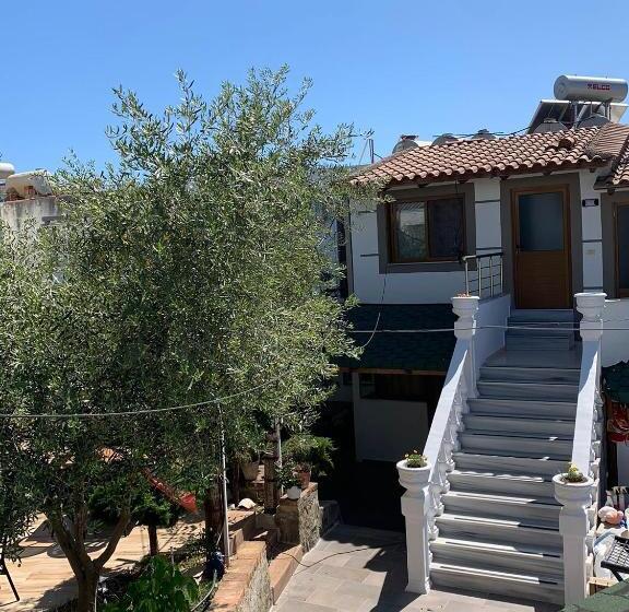 Majatalo Oxhaku Guest House