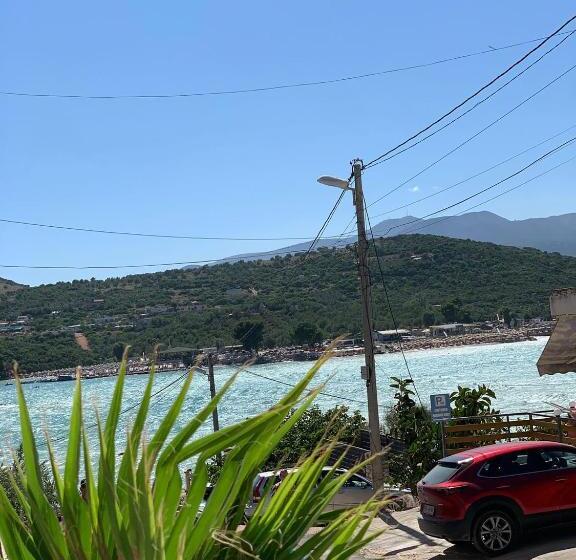 Majatalo Oxhaku Guest House