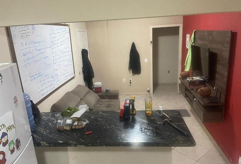 هاستل Lohighfive