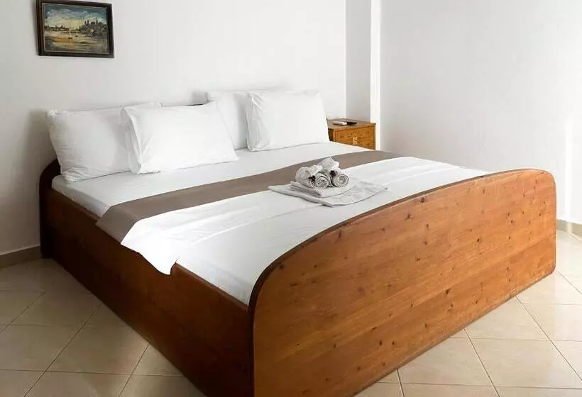 Aamiaismajoitus (B&B) Kel Rooms