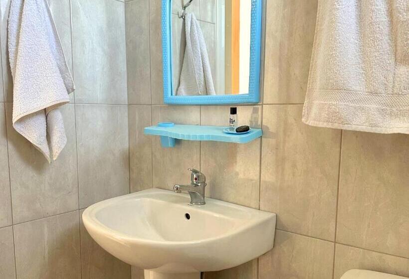 تختخواب و صبحانه Kel Rooms