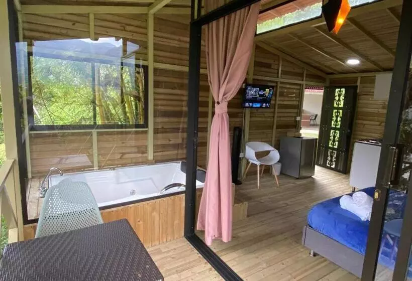 Cristales Del Rio Resort