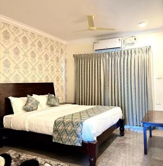 ホテル Casa Eternal Resort Mandrem