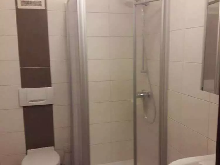 ホテル Gasthof Pension Grüne Au