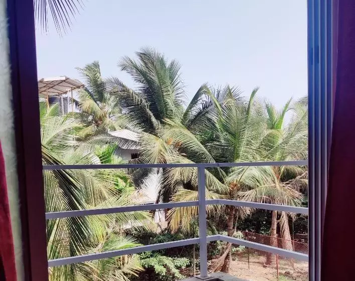 ホテル Indu Chhaya