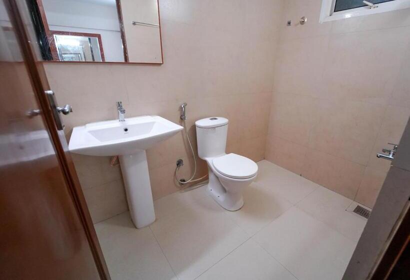 Hotel Pop Tavern Delight By Voye Homes