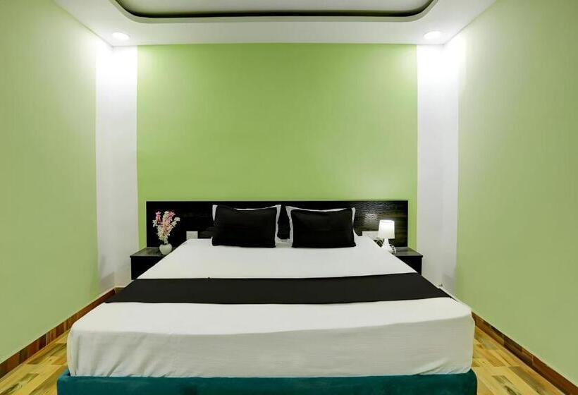 هتل Raisi Residency