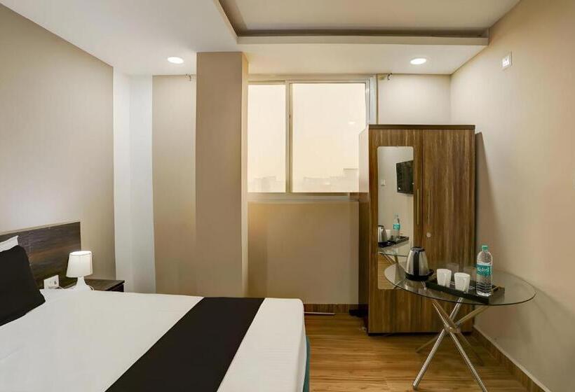 هتل Raisi Residency