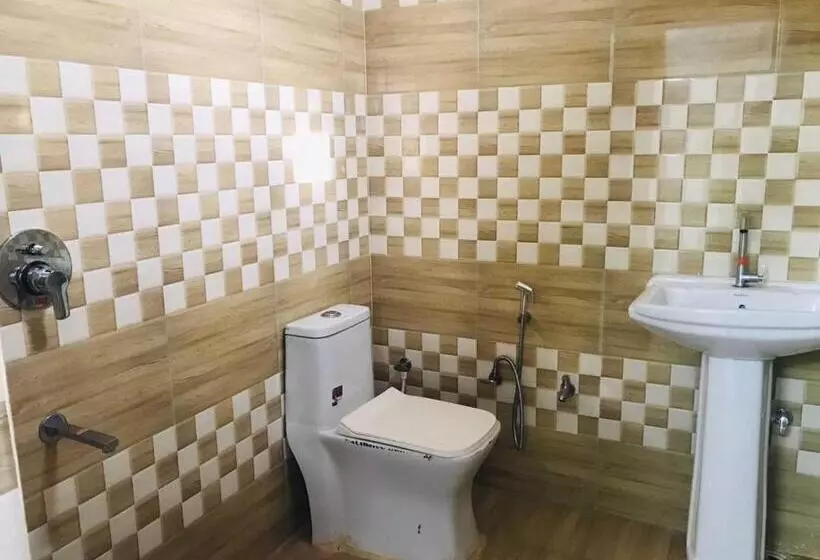 Oyo Hotel Ishwar