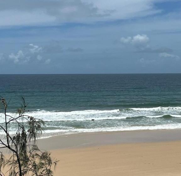 Пансион Cooloola Cove Hideaway