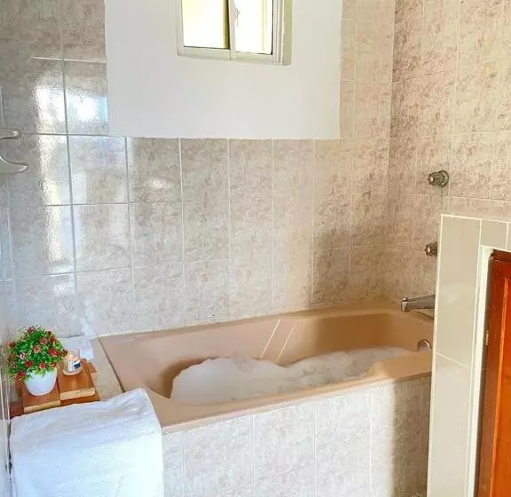 ペンション De La Rosa Home