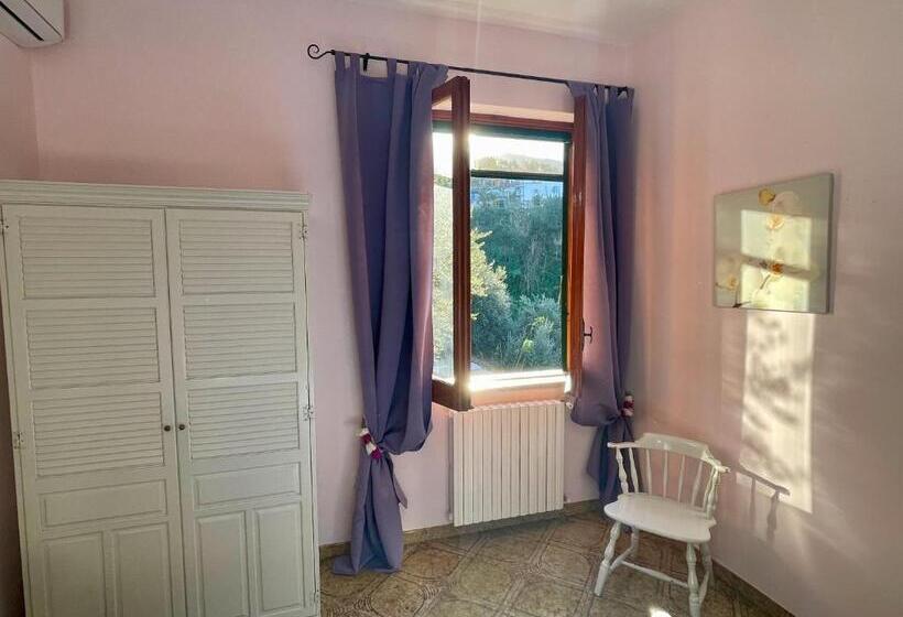 펜션 La Casa Di Luisa Appartamento 3 Camere