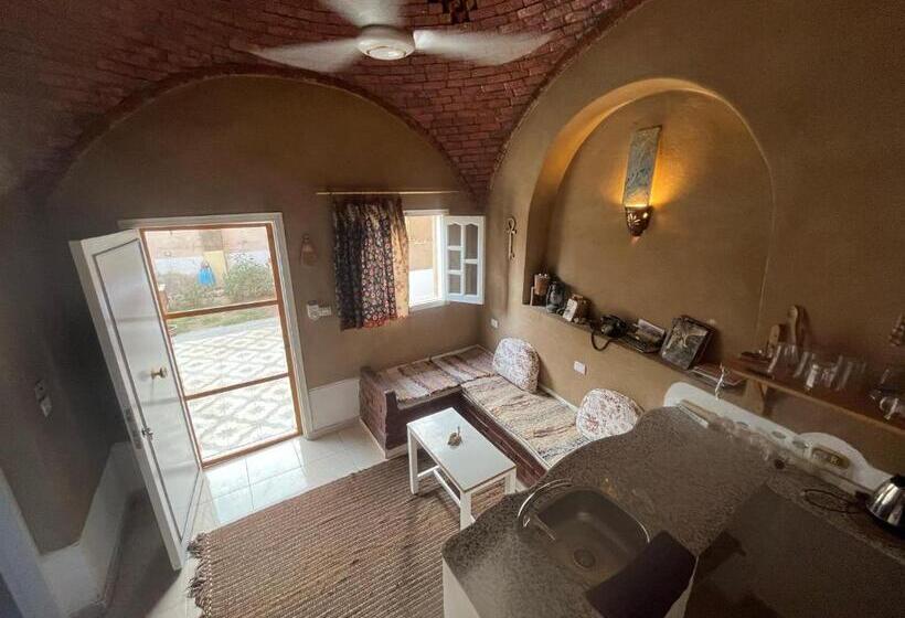 پانسیون Nobian House Studios #2