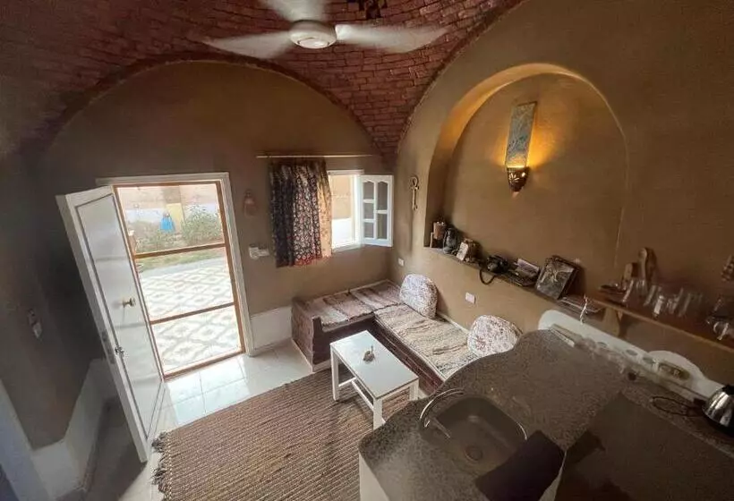 پانسیون Nobian House Studios #2