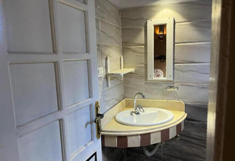 پانسیون Nobian House Studios #2