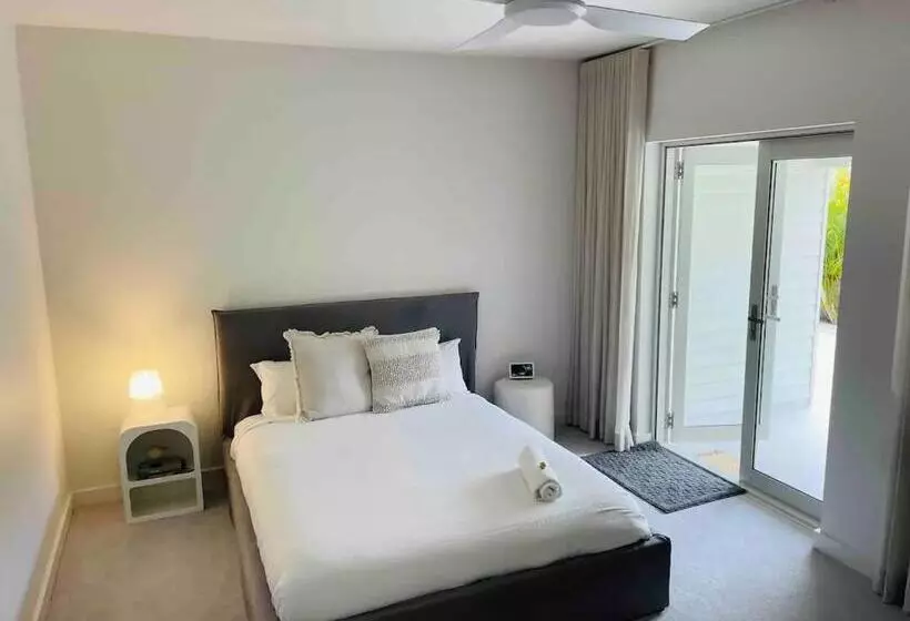 ペンション Ocean Lake Oasis