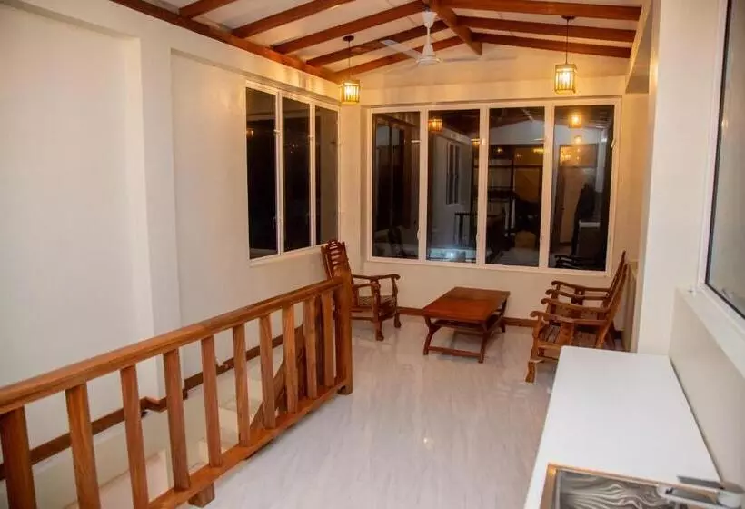 Majatalo Eden Sea View