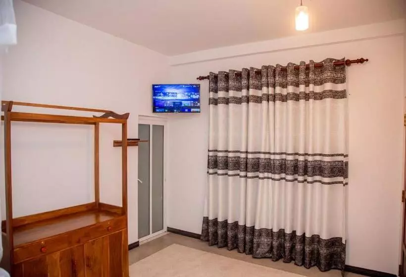 Majatalo Eden Sea View