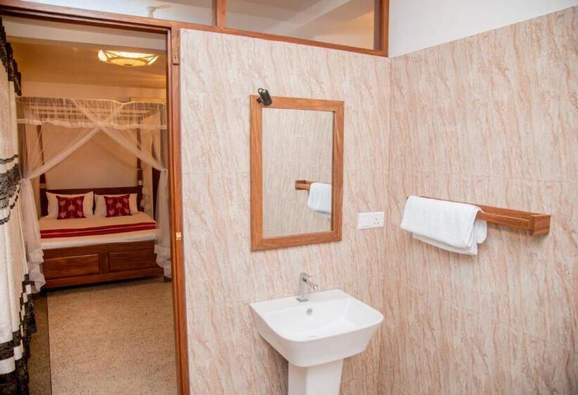 פנסיון Eden Sea View