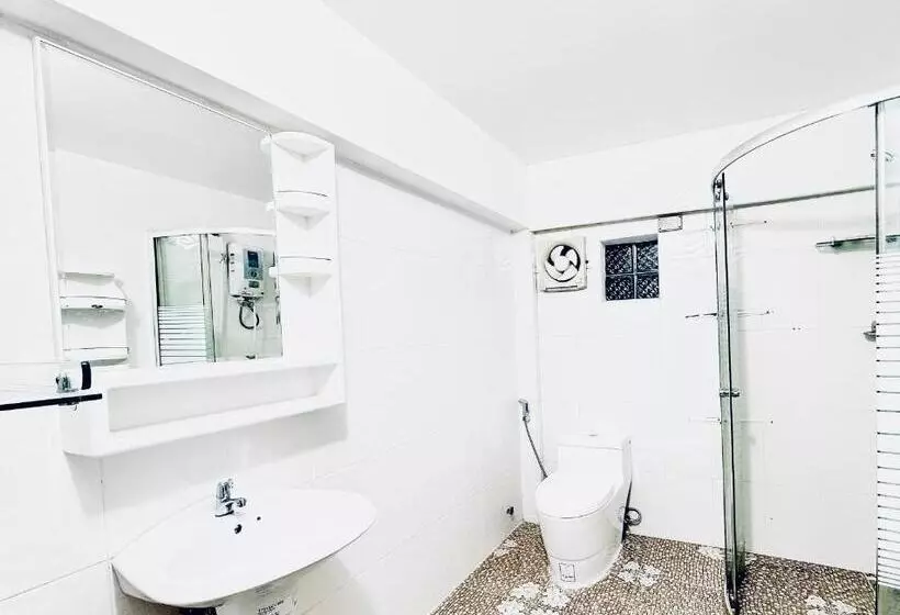 Majatalo Somros Kohkong Guesthouse