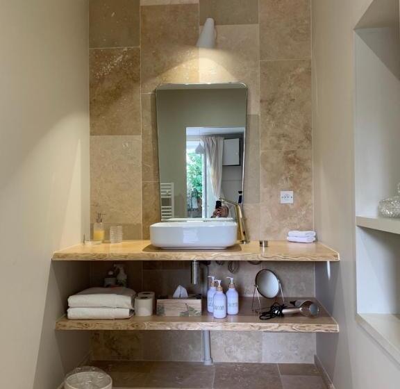 بنسيون En Ville à La Campagne 2