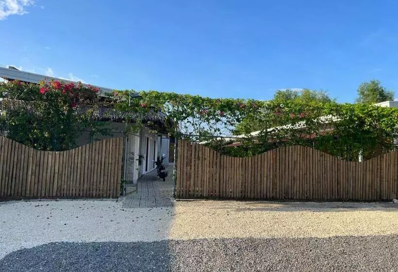 Lomakeskus Alona M Panglao