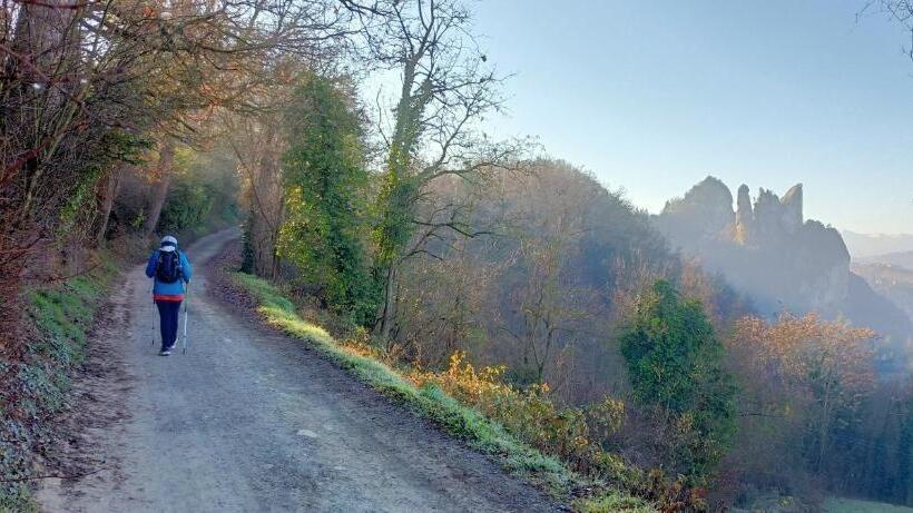 Schronisko Casa Del Viandante Borgo Dei Sassi Di Roccamalatina