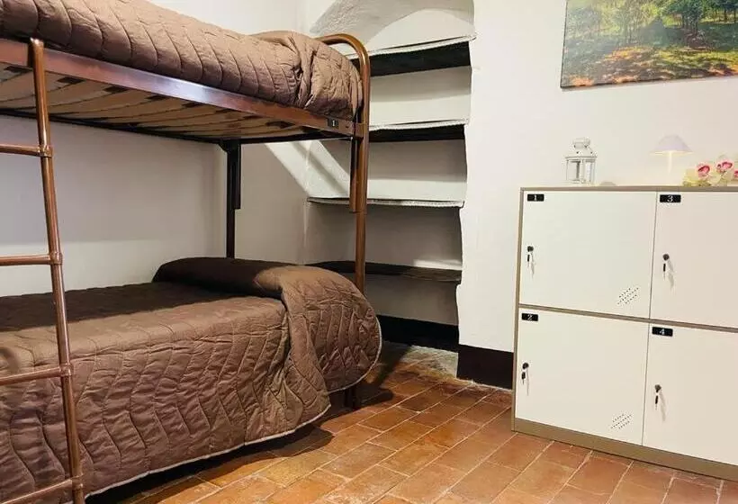 ユースホステル Casa Del Viandante Borgo Dei Sassi Di Roccamalatina
