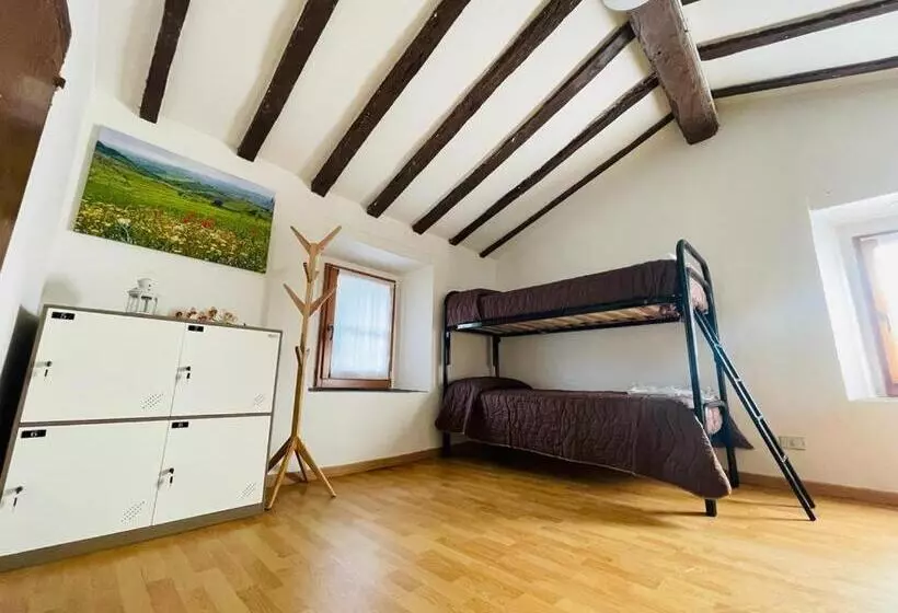 ユースホステル Casa Del Viandante Borgo Dei Sassi Di Roccamalatina