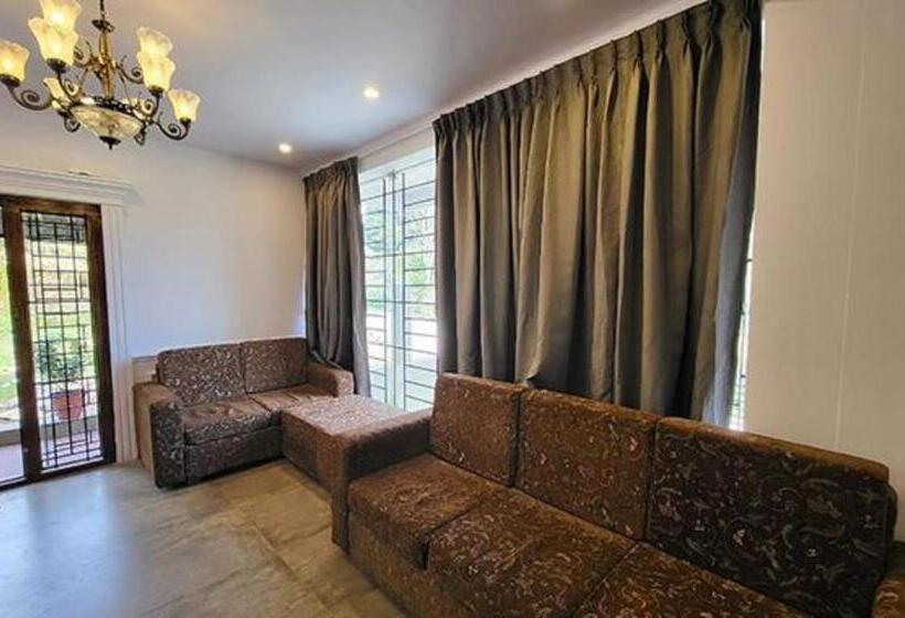 Fabhotel Hn Pear View Stays