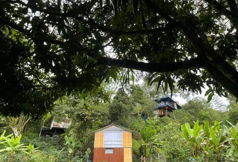 カプセルホテル Villas Del Rio Glamping