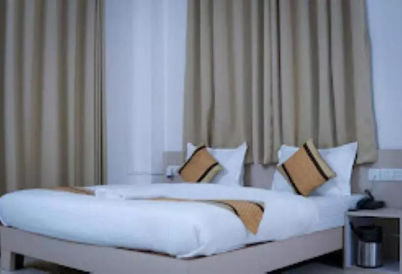 ホテル Erica Residency Guwahati