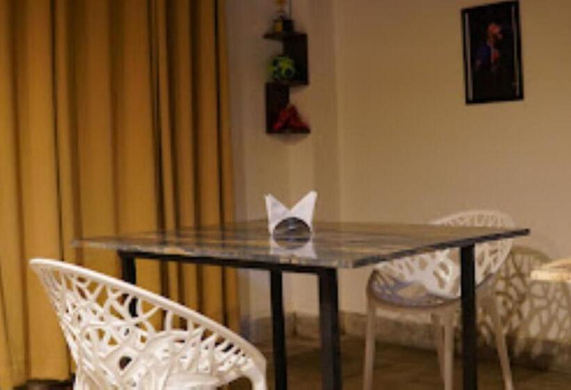 בית מלון כפרי Erica Residency Guwahati