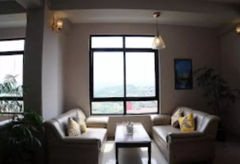 Hotelli Lavisto , Kohima