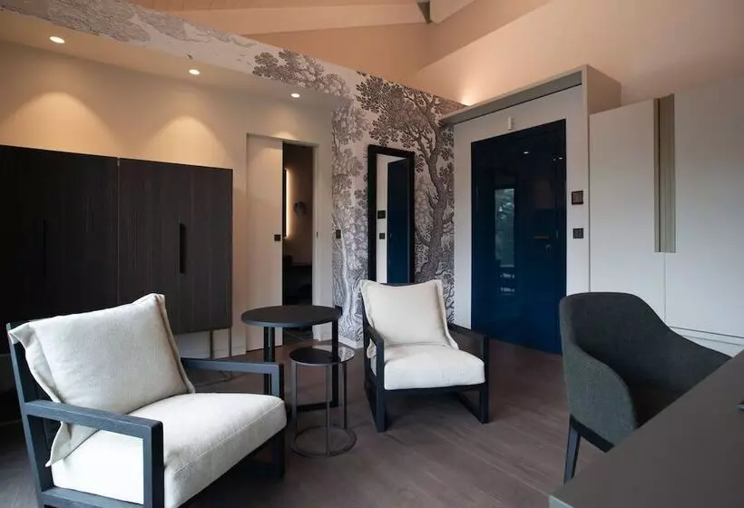 هتل Le Cattedrali Relais By Laqua Collection