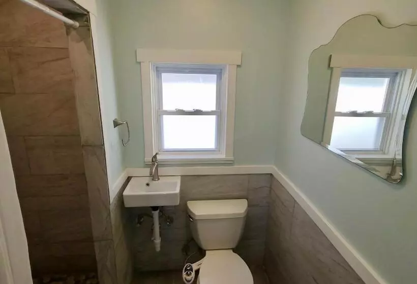 Hotelli On Magnolia East  Home