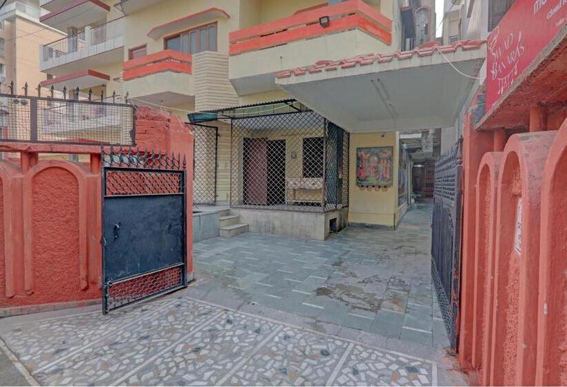 Отель Oyo Flagship V.k Homestay