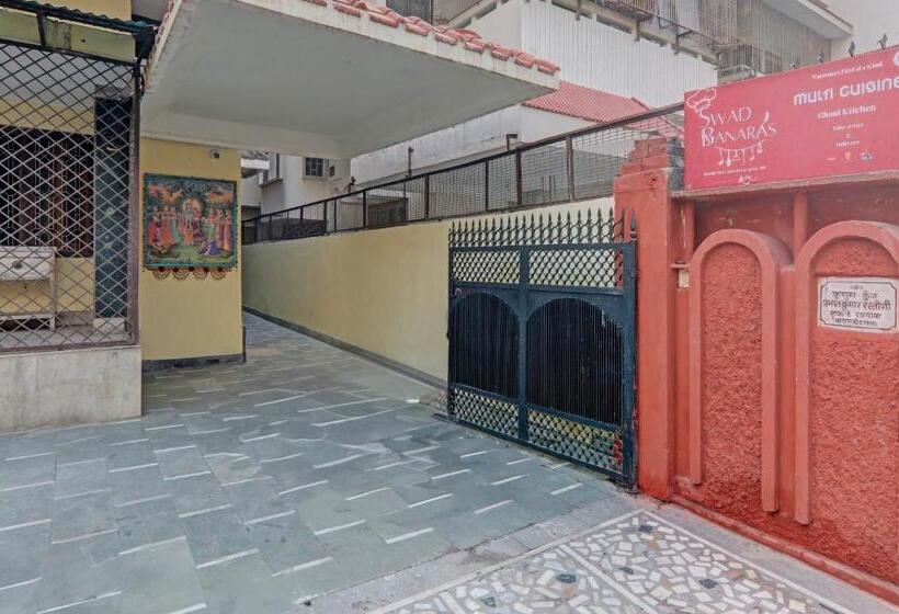 Отель Oyo Flagship V.k Homestay