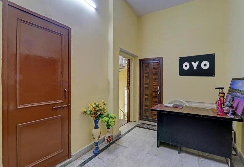 Отель Oyo Flagship V.k Homestay