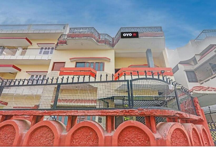 Отель Oyo Flagship V.k Homestay