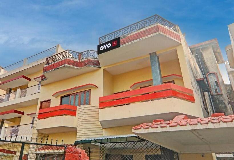 Отель Oyo Flagship V.k Homestay